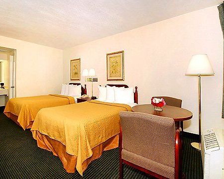 Quality Inn Executive Center Грінвілл Номер фото